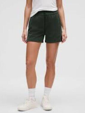 Lululemon Softstreme Shorts 4"